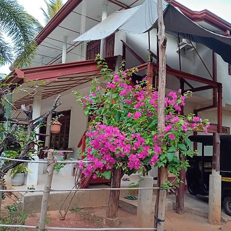 Yaluwa Tourist Rest & Cooking Class Анурадхапура Экстерьер фото
